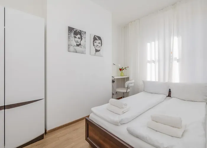 Rynek Sienny Cosy By Bookinghost Appartamento