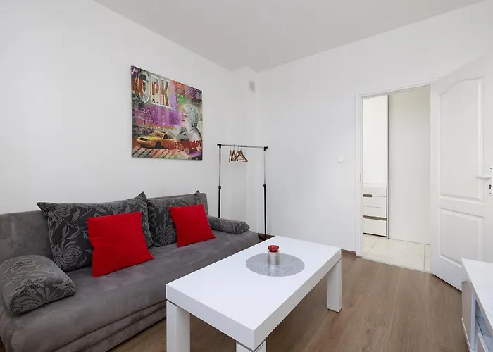 Rynek Sienny Cosy By Bookinghost